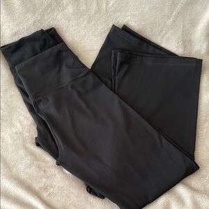 American Eagle women’s flare leggings. Color black both size small.
